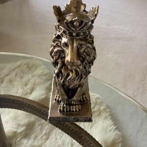 Antiqued Gold Lion